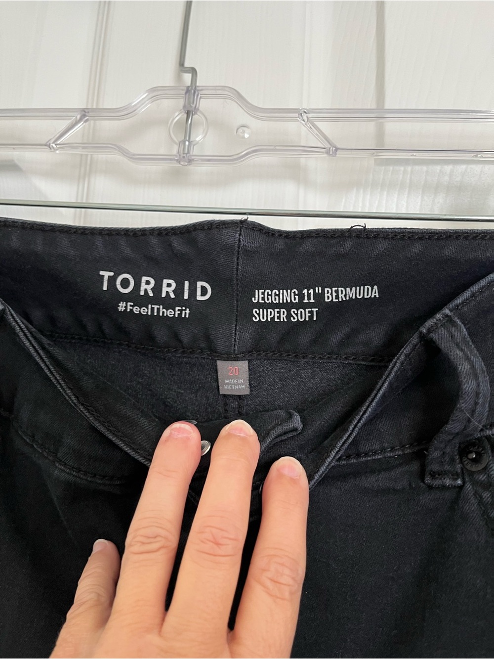 torrid Black Jegging Bermuda Shorts - Super Soft. - Picture 3 of 3